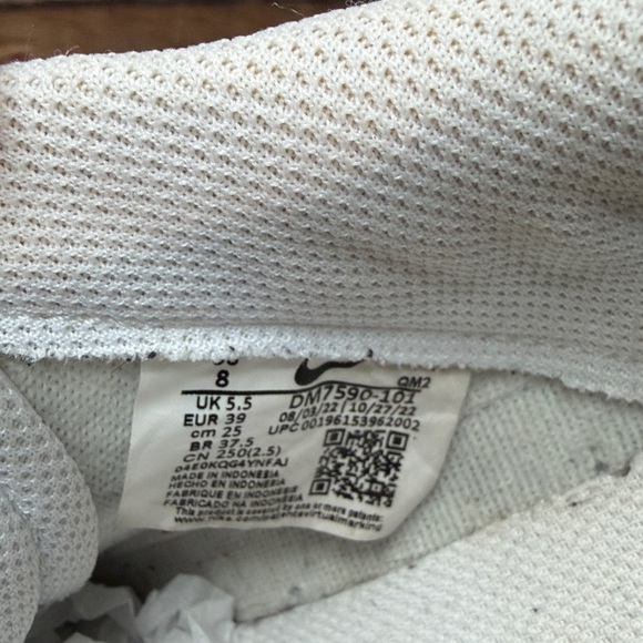 Nike Women's Court Legacy Lift platform sneakers - Picture 7 of 7